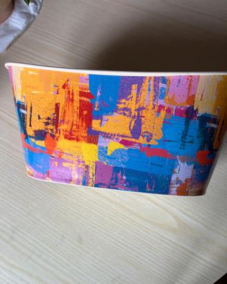 Vaso in latta porta tutto