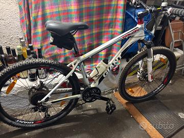 Giant mbike