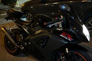 Suzuki gsx r 1000 k8 anno 2008 trattabile
