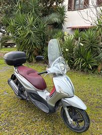 Beverly 350 sport touring