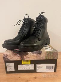 Amina stivaletti stringati Koi Footwear Nuovi tg40