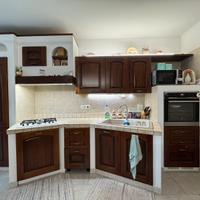 Cucina completa in legno