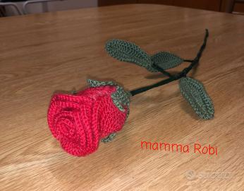 rosa rossa amigurumi 
