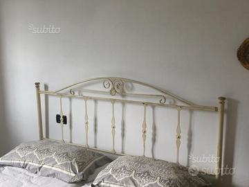 Letto in ferro battuto bianco foglia oro