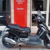 Aprilia Scarabeo 300 - 2011