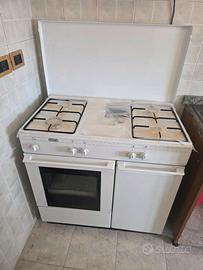 Cucina De Longhi a gas (bombola non inclusa)