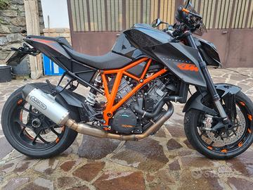 KTM superduke R 1290  del 2015