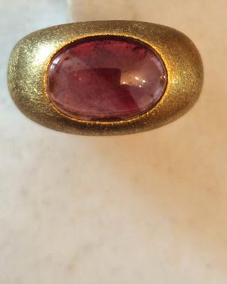 ANELLO IN ORO GIALLO SATINATO CON AMETISTA