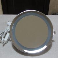 Specchio retroilluminato Laica