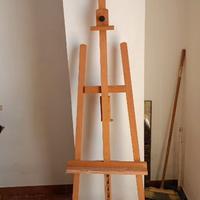 Cavalletto e attrezzi