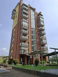 Immobile in asta di 114 m² con 3 locali e box auto