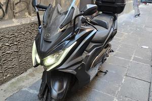 Kymco AK 550