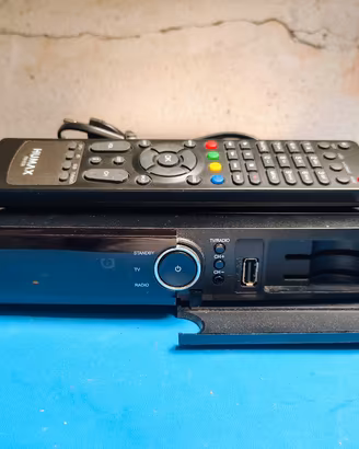 Decoder TV sat Humax-Bware-Digiquest