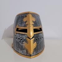 elmetto cavaliere medievale 