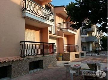 Intero immobile sul mare a Pietrapaola