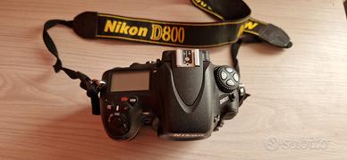Nikon D800 solo 6.545 scatti