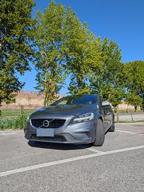Volvo V40 D2 R-Design