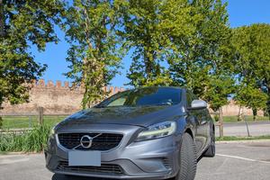 Volvo V40 D2 R-Design