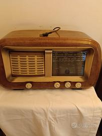 Radio d'epoca Allocchio Bacchini modello 216 