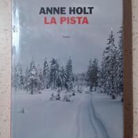 Anne Holt "La pista"