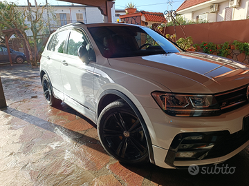 Tiguan r line interno esterno 1.6