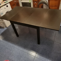 Tavolo ikea quadrato +quattro sedie