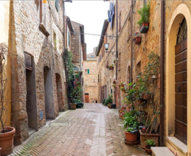 Pienza fondo commerciale