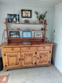 Credenza arte povera in legno