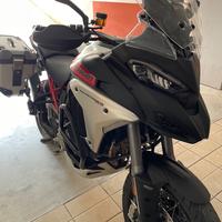 Ducati Multistrada V4 Rally travel&radar