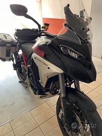 Ducati Multistrada V4 Rally travel&radar