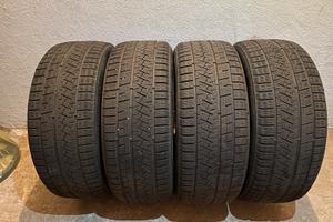 Pneumatici invernali 235/50 R19 103H