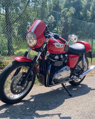 Triumph Thruxton 900