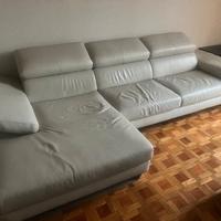 Divano con chaise longue