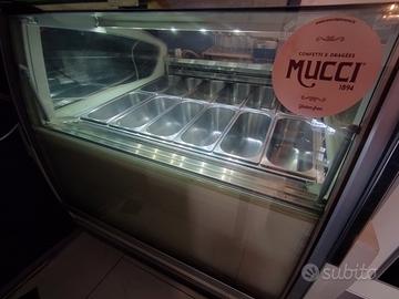 Bancone Frigo vetrina gelati 