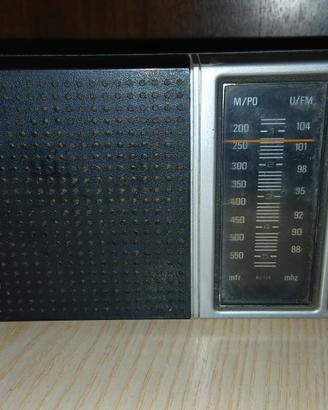 Radio portatile Philips 90RL114 anni 70.