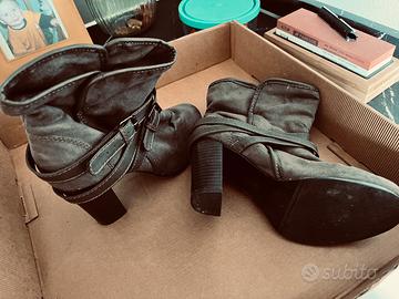 Stivaletto scamosciato