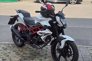 Benelli bn 125