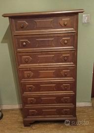 Comodone alto a sette cassetti vintage
