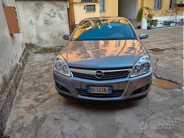 Opel Astra 1.6 115 CV – Unico proprietario | Solo 