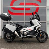 Honda X-ADV 750 TRAVEL EDITION - 2023