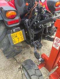 Trattore agricolo mccormik