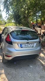 FORD Fiesta compreso 1 anno di assicurazione