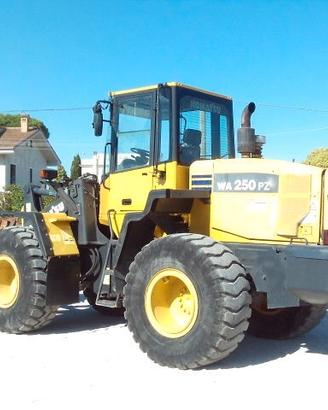Komatsu WA250PZ-5