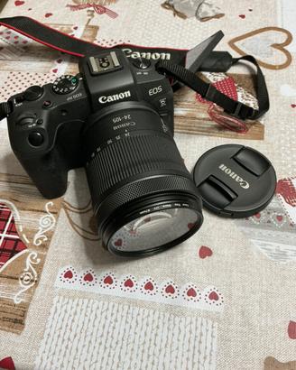 Macchina fotografica Canon EOS RP+ obbiettivo