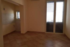 2 Vani + 2 monolocali, in via Lo Re A/639