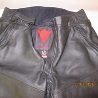 pantaloni per moto