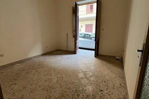 V/1061 Appartamento da ristrutturare, piano terra