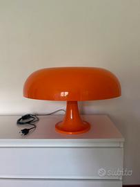 LAmpada Artemide Nesso originale