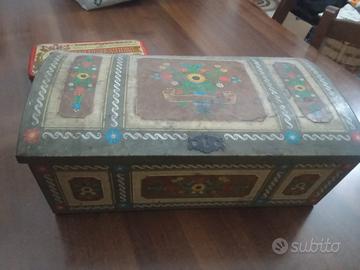 scatole in latta vintage 