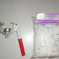 tappatrice due leve e tappi bottiglie